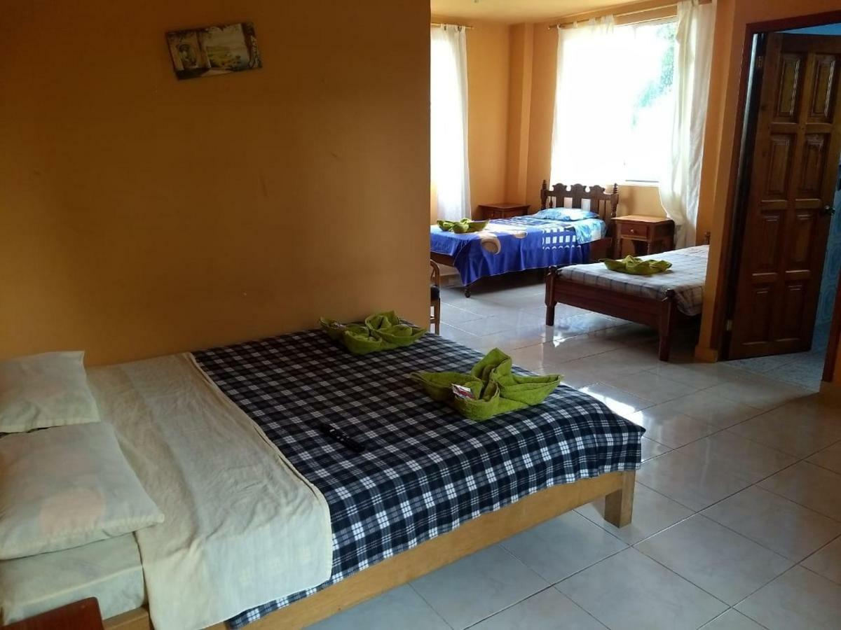 Hostal Tena Naui Exterior photo